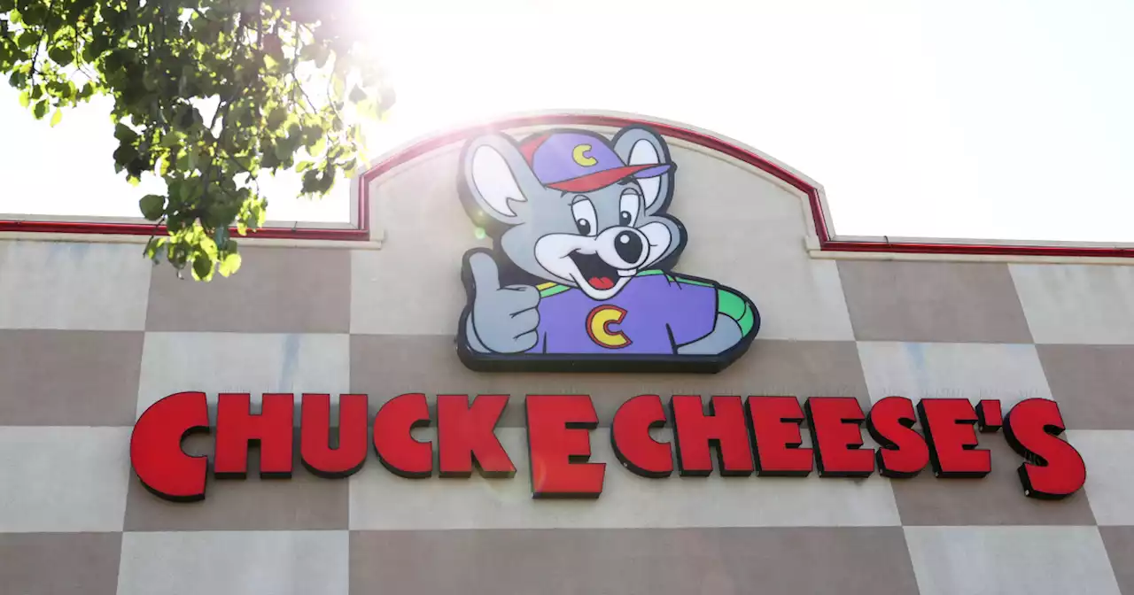 Chuck E. Cheese 'deeply saddened' after mother posts video of mascot ignoring Black child