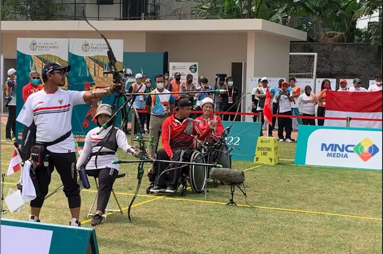 Luar Biasa! Tukang Bubur Ayam di Sarinah Rebut 3 Emas ASEAN Para Games 2022