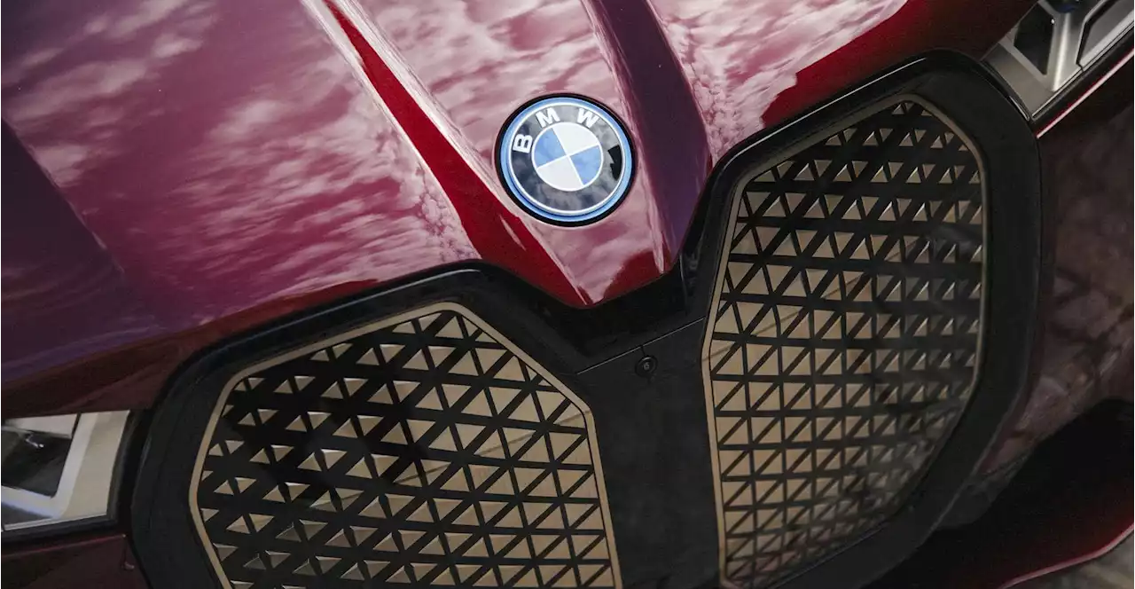 BMW bets on a subscriptions future, even after heated seats outrage