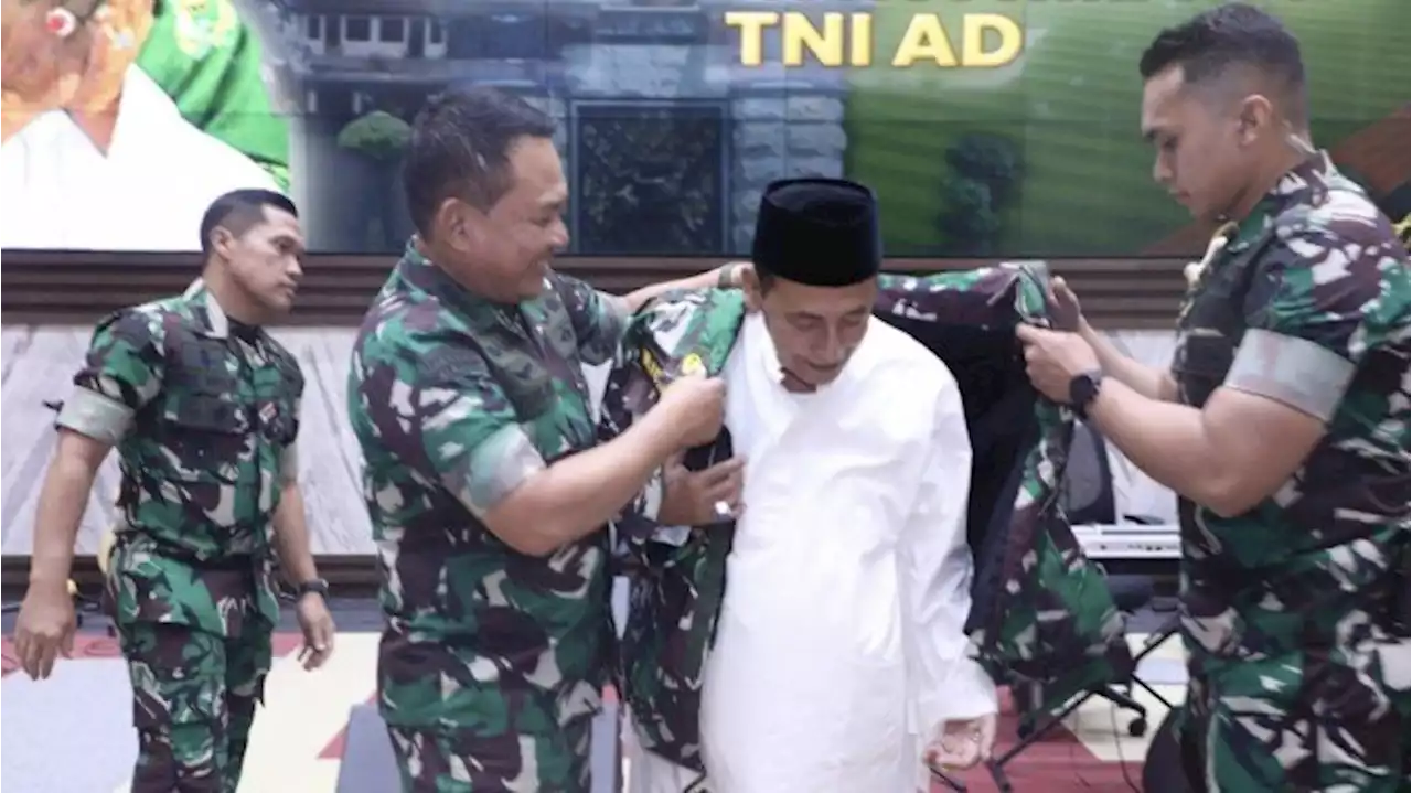 Jenderal Dudung Daulat Habib Luthfi Jadi Warga Kehormatan TNI AD