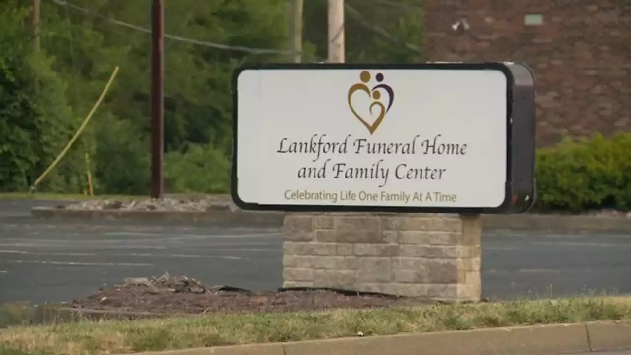 Indiana funeral home where 31 corpses found has license suspended