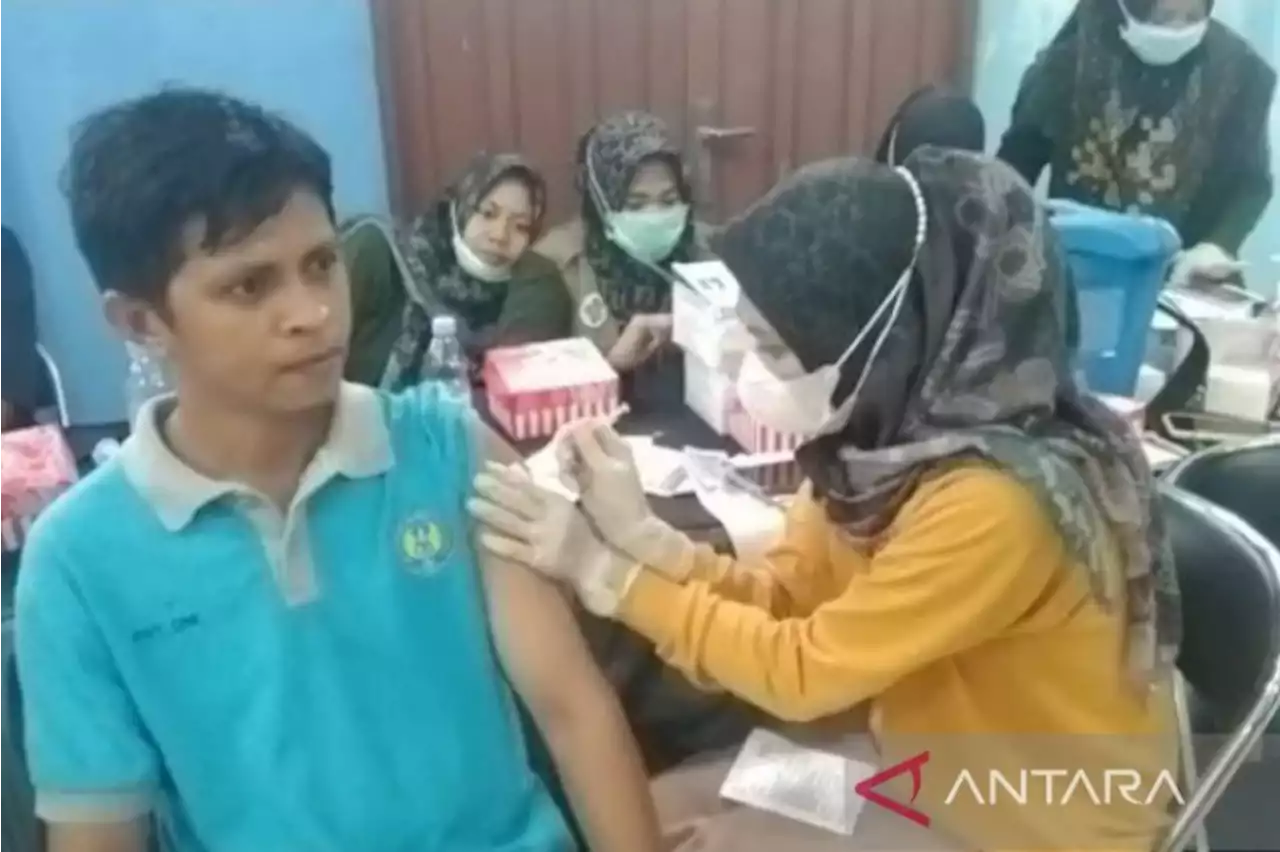 Ada 121 tambahan, COVID-19 di Kalsel kembali naik di atas 100 kasus