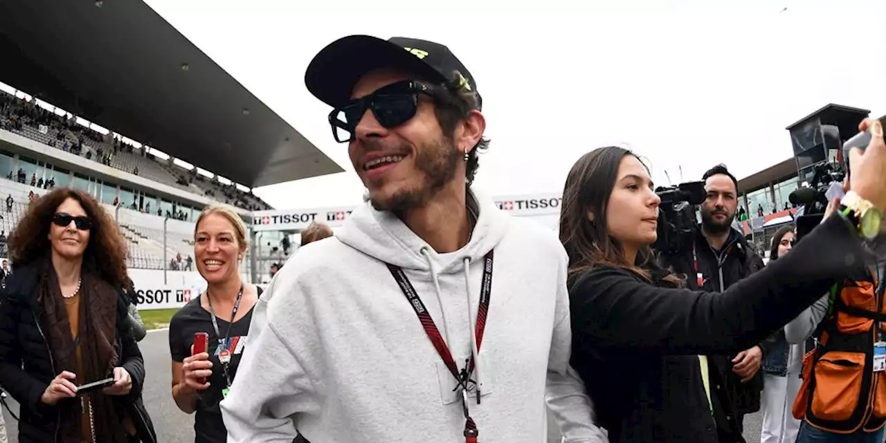 Kesibukan Valentino Rossi Usai Pensiun dari MotoGP: Dari Balapan Mobil sampai Momong Anak - Bola.net