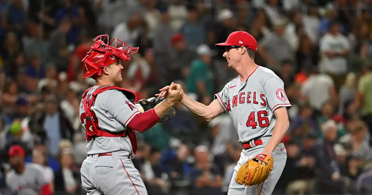 Angels blow late lead, rally in 10th for 4-3 win over M's