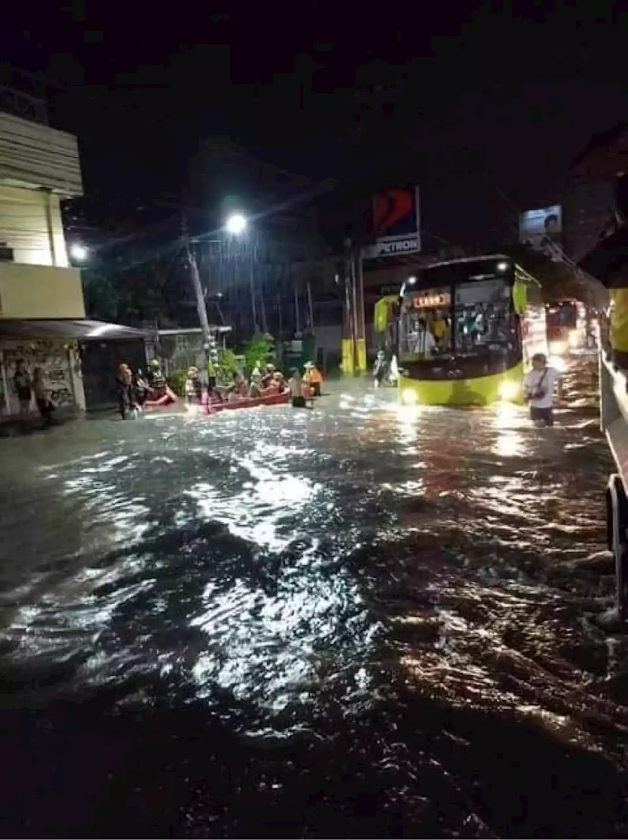 15 Cebu City brgys submerged in knee-deep water Thursday night – CDRRMO