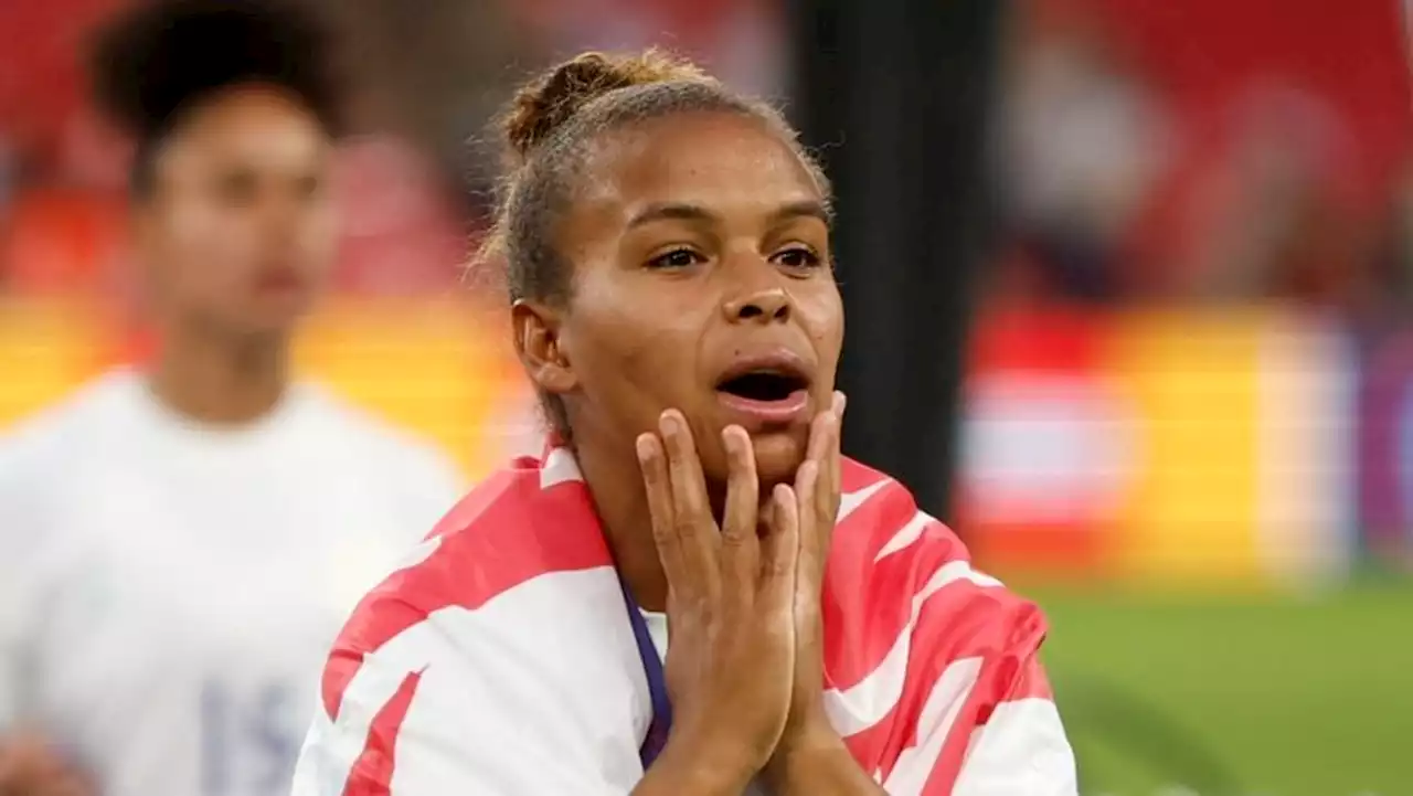 Man Utd women sign England forward Parris from Arsenal