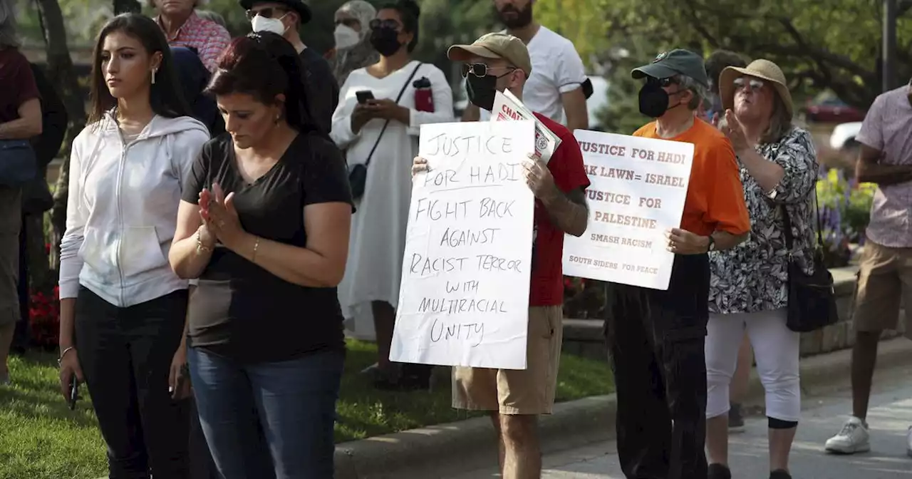 Demonstrators call for Oak Lawn police officers to be fired, criminally charged