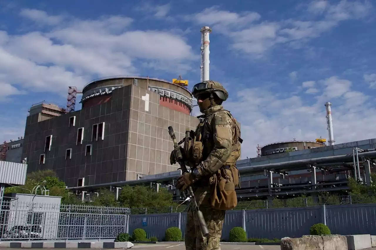 Shells hit power lines at Ukraine nuclear plant, fighting in east