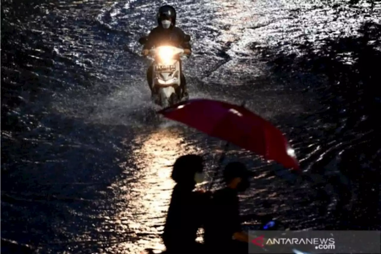 Cuaca Bali Hari Ini: 5 Kabupaten Hujan Lebat Malam Nanti, BMKG Merespons