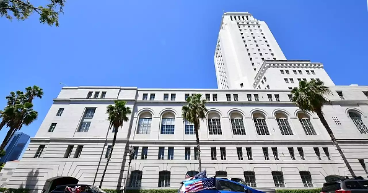 L.A. voters to decide whether hotels must rent vacant rooms to homeless people