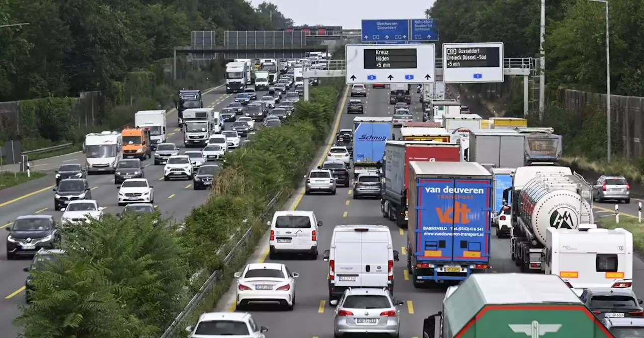 Reiserückkehrer nach Sommerferien: Auf den Autobahnen in NRW kann es am Wochenende voll werden