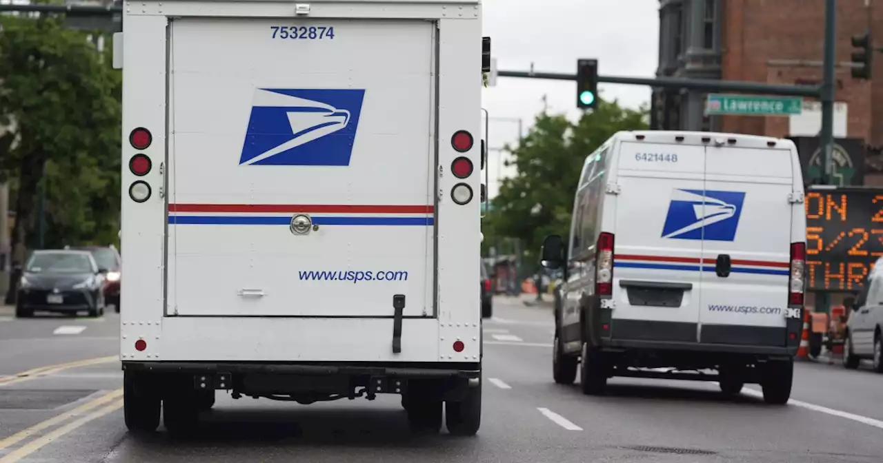 Mailman celebrates 70 years of service to USPS