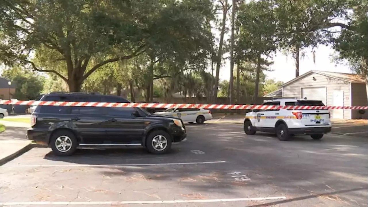 Man fatally shot at apartment complex in Ortega Farms, JSO says