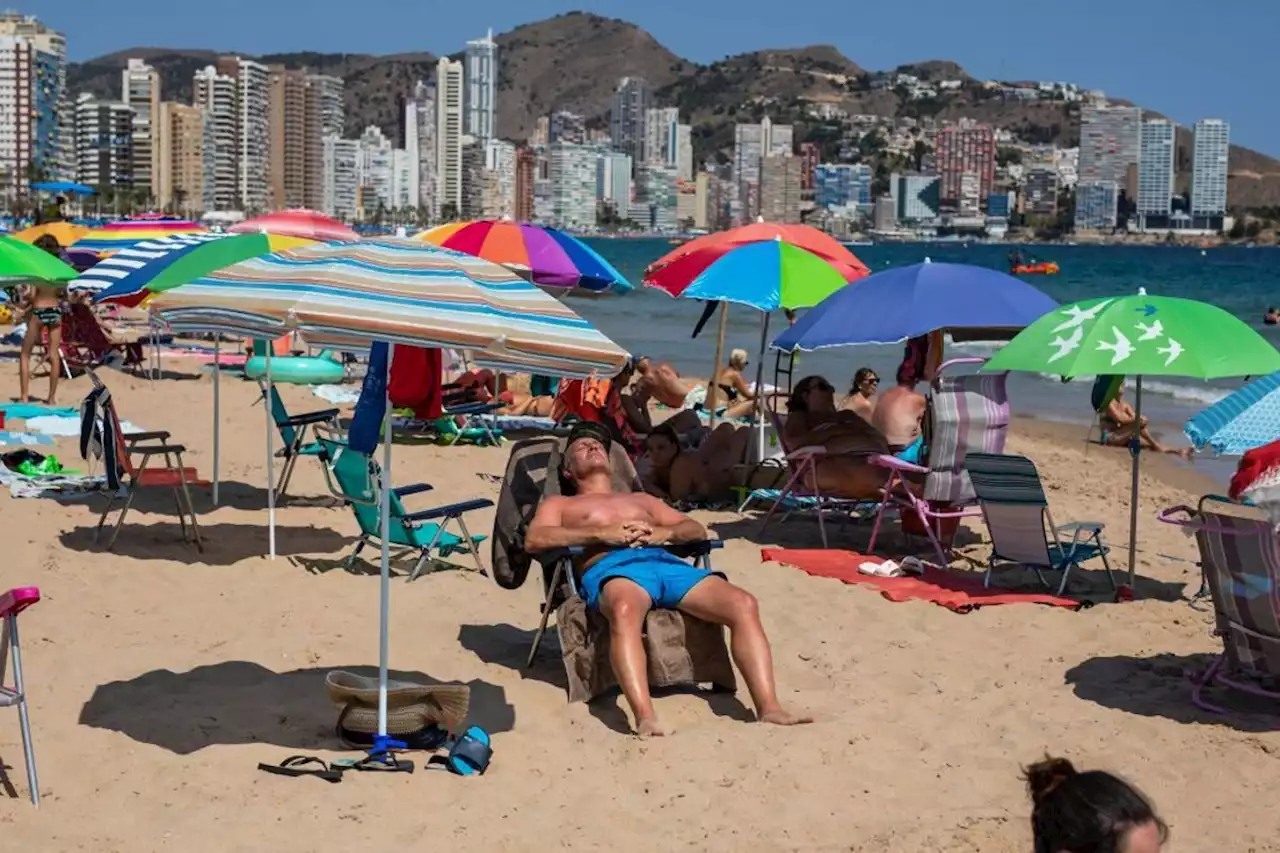 Spain holiday warning for UK tourists as summer heatwave to hit 40C