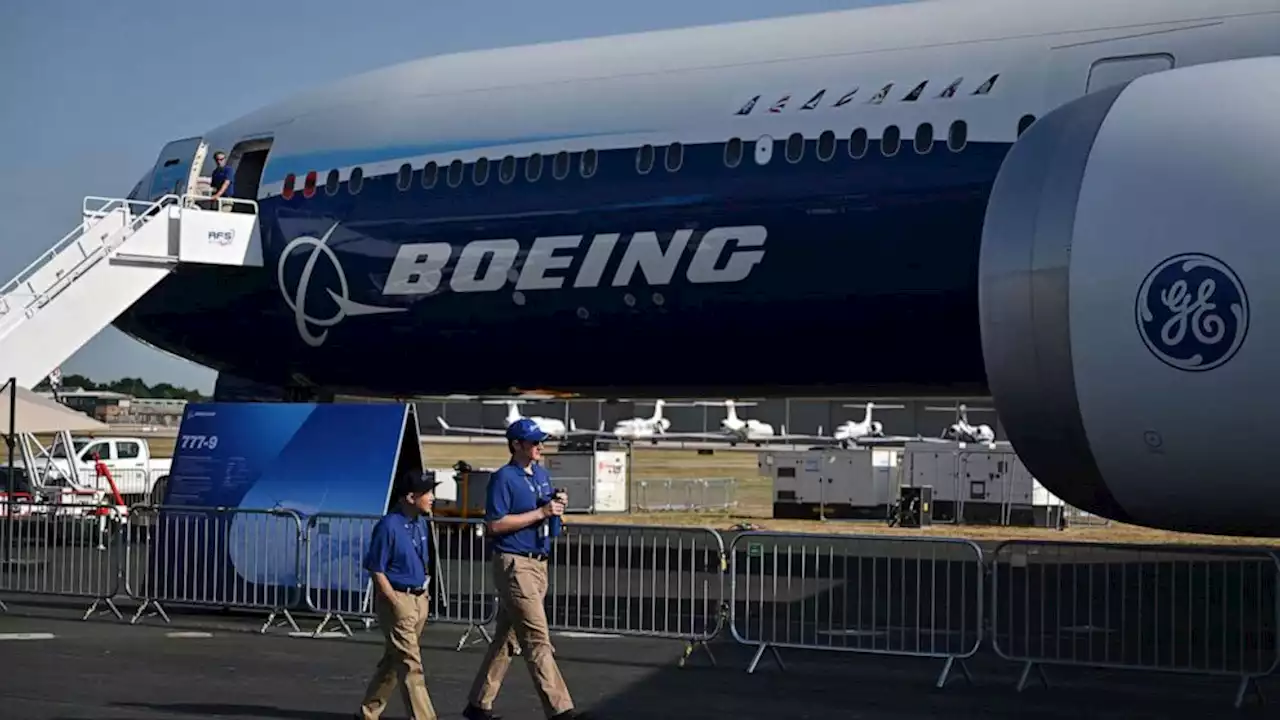 2,500 Boeing workers approve contract after averting strike