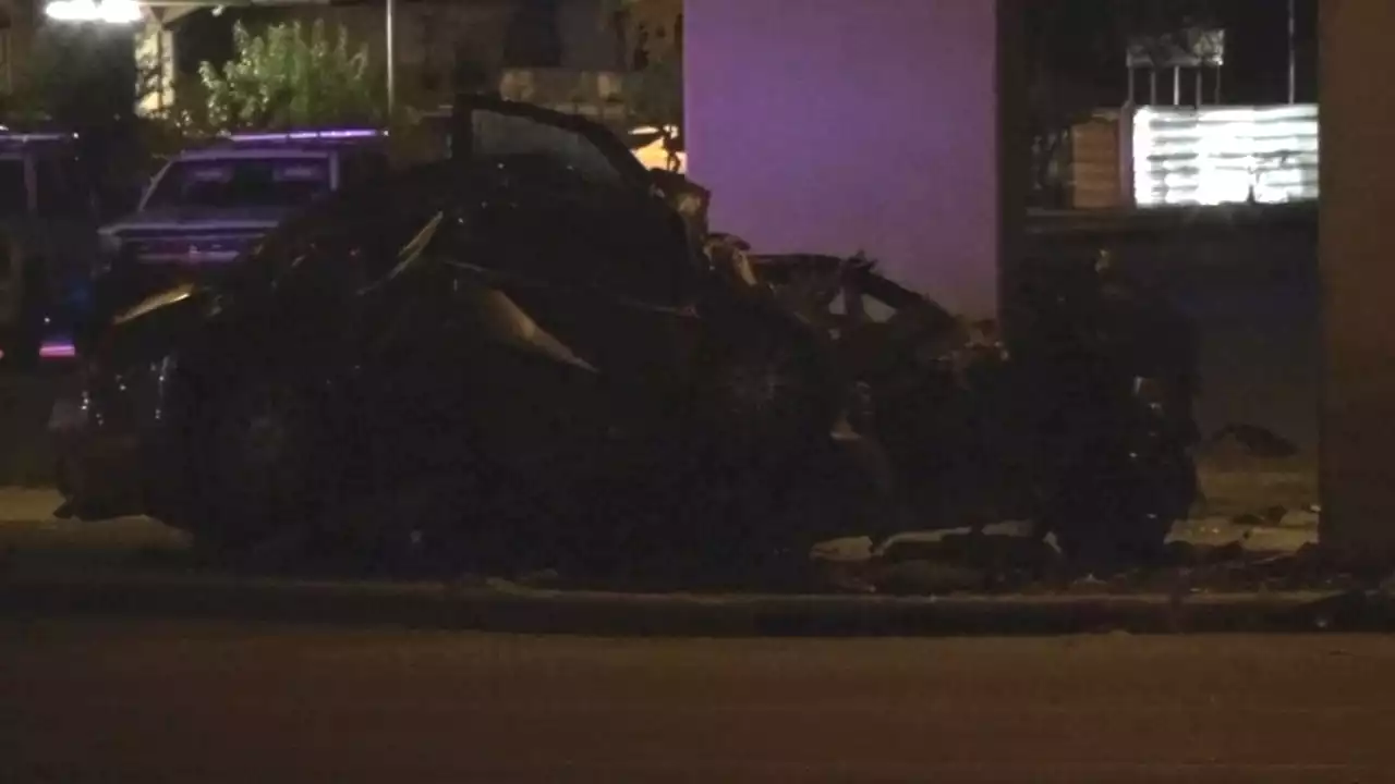 Driver killed after car crashes into Eastex Freeway pillar and bursts into flames, HPD says