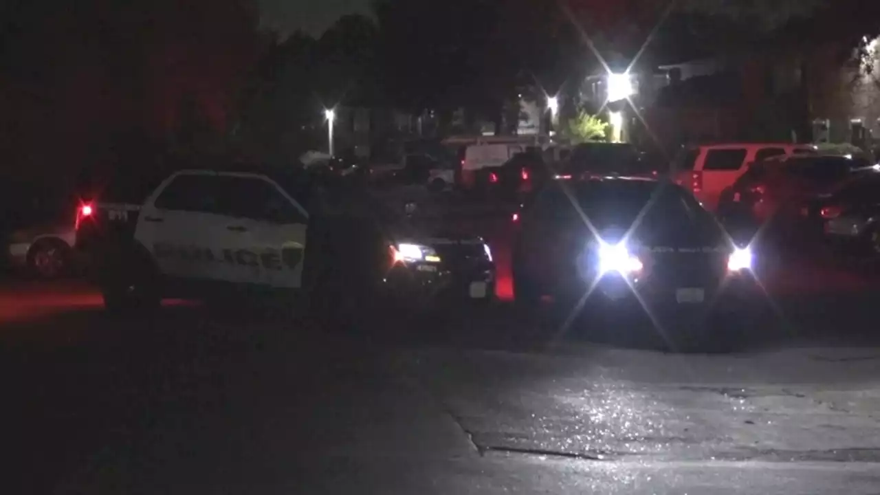 Woman shot by stray bullet during shootout at apartment complex in southwest Houston, police say