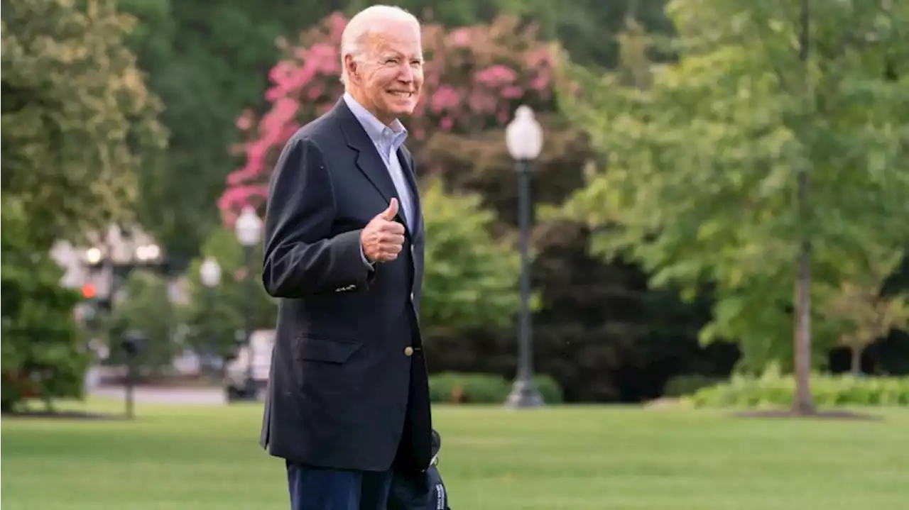 Biden beendet Isolation und fliegt zu Strandhaus am Atlantik