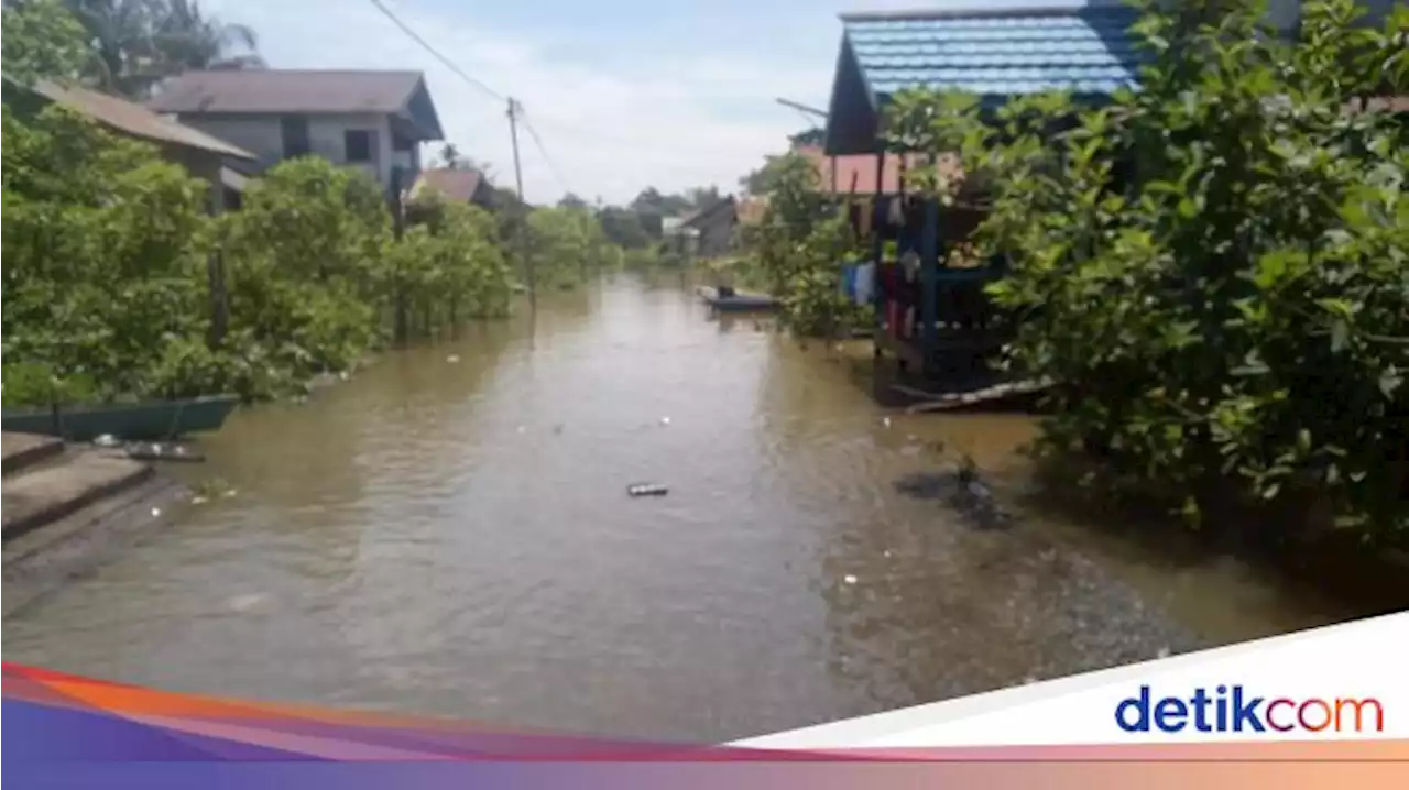 Banjir di Kapuas Hulu: 15 Ribu Jiwa Terdampak-1 Jembatan Rusak