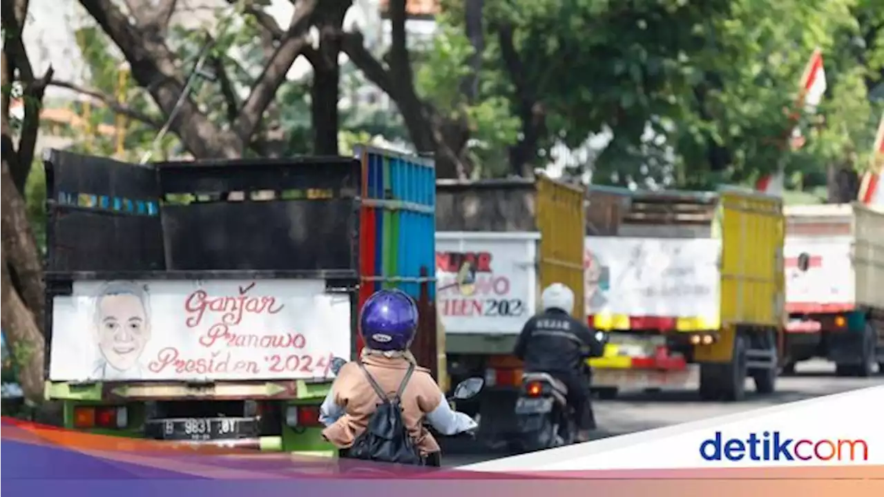 Bentuk Dukungan Capres, Ratusan Sopir Lukis Wajah Ganjar di Belakang Truk