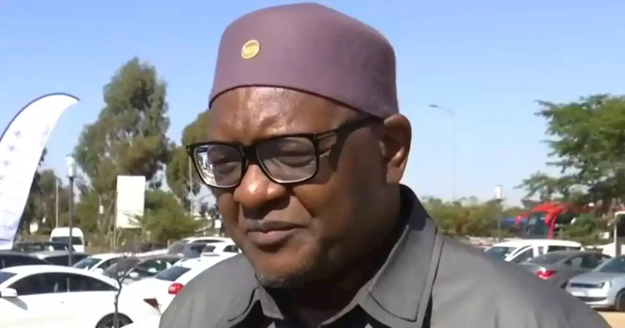 West Rand Protest | Makhura lauds community crime fighters