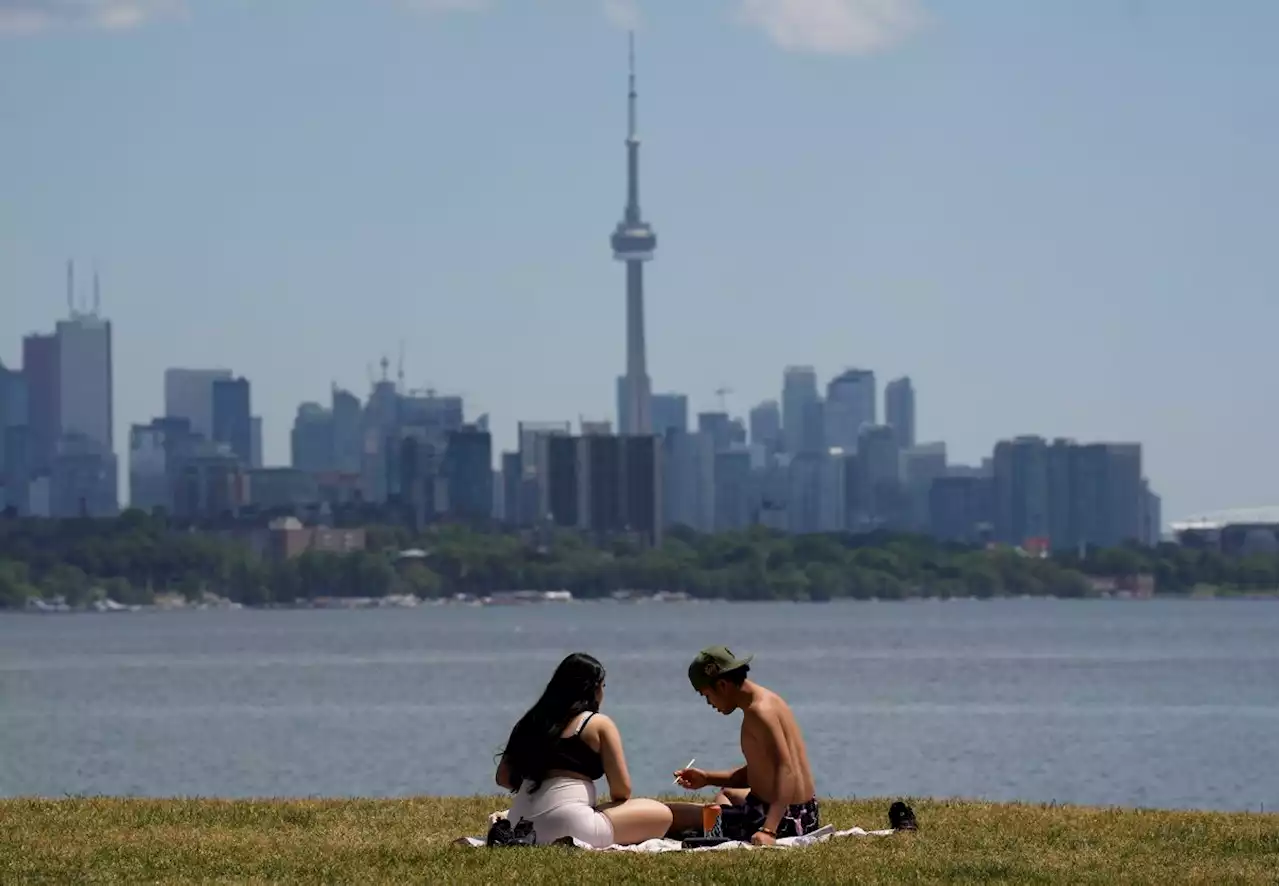 Heat warning still in place for large swaths of central and eastern Canada