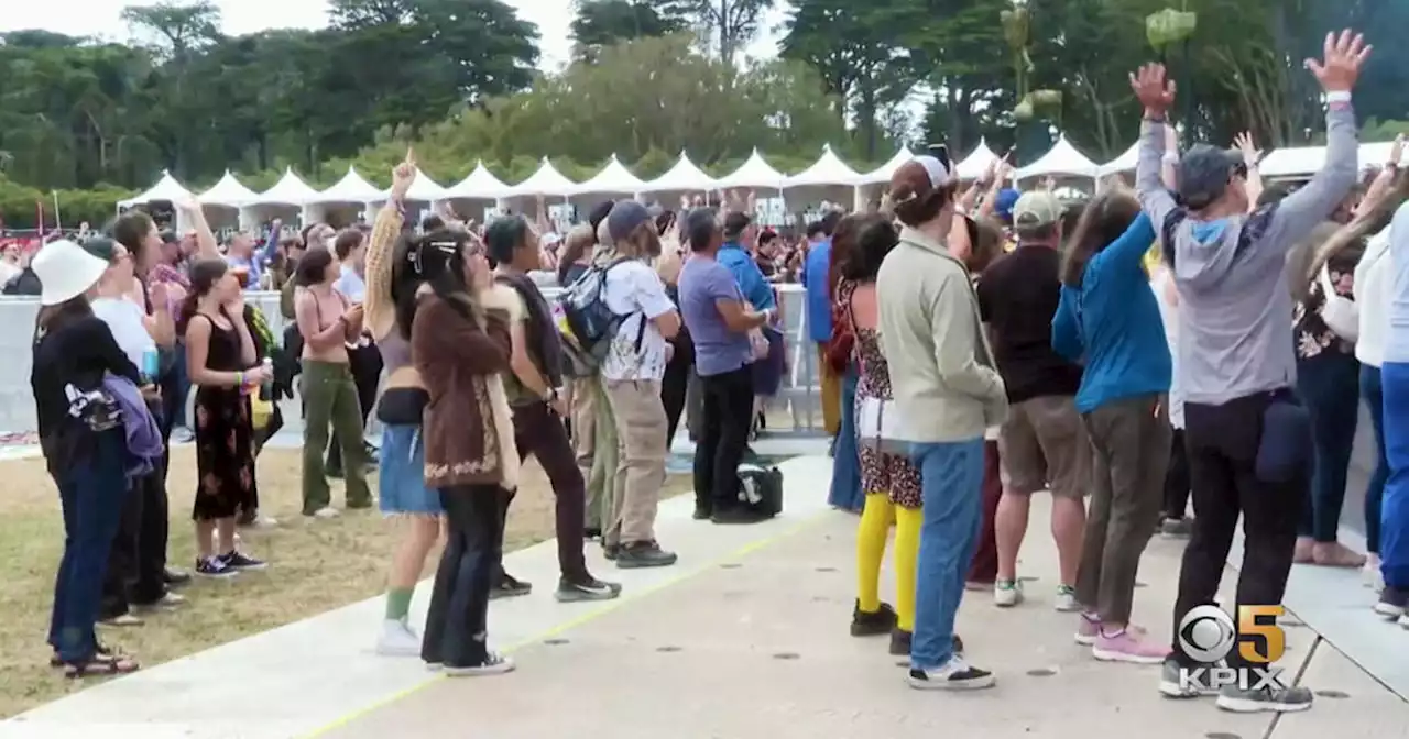 Joyful crowds celebrate food, wine along with music at Outside Lands