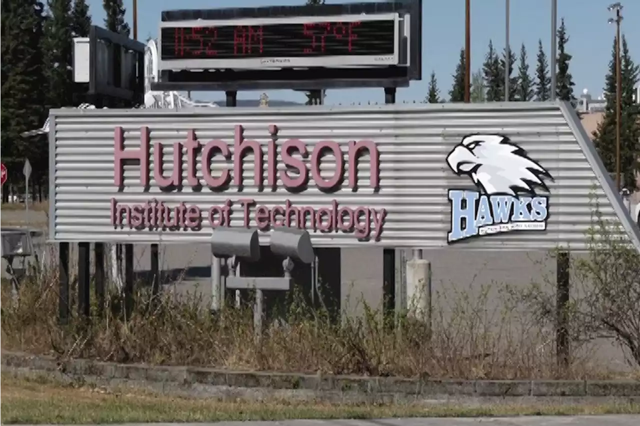 Hutchison High School start date delayed