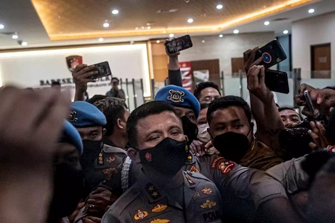 Bharada RE dan Brigadir RR Ditahan Timsus Bareskrim Polri: Orang Internal Ferdy Sambo - Pikiran-Rakyat.com