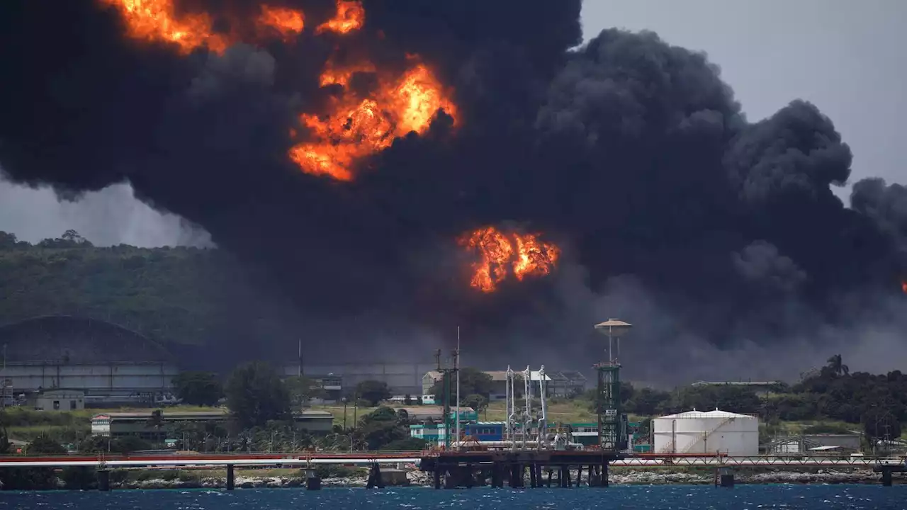 Cuba: Lightning strikes oil facility - 17 missing and 77 hurt, with flames raging out of control