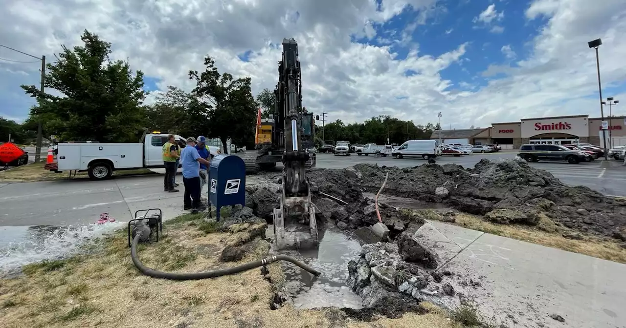 Man steals excavator, drives it nearly a mile and tears up ground in Salt Lake City