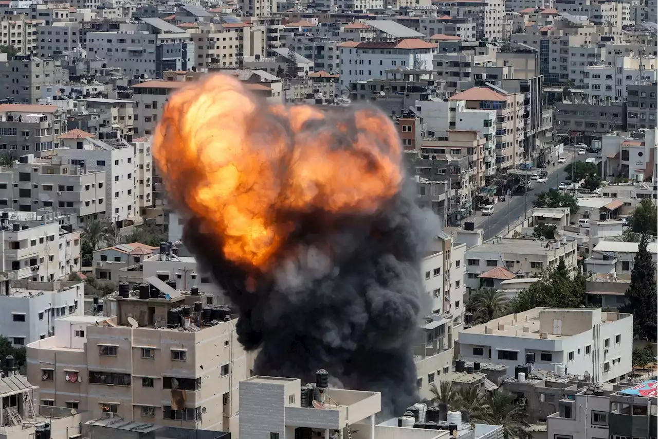 Israel and Gaza militants exchange fire after deadly strikes