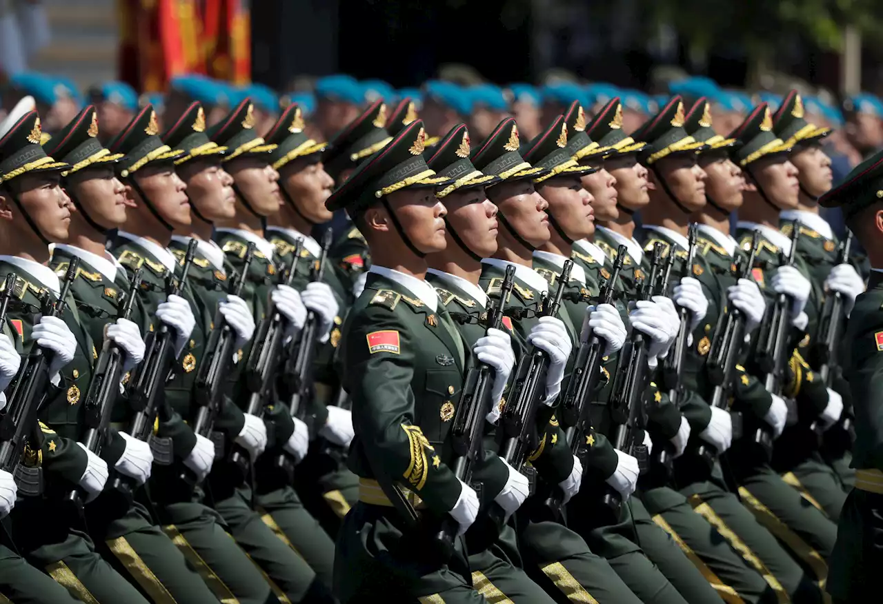 China 'needs 2 MILLION soldiers to invade Taiwan & could fail just like Putin'