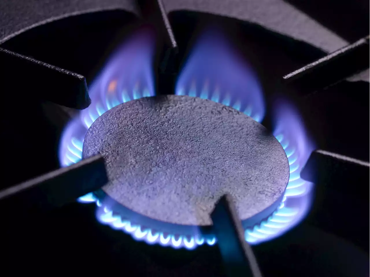 Energy bills could hit £4,400 this winter - four things to do NOW before hikes