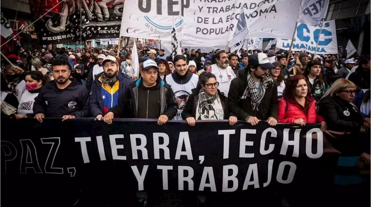 Tras la marcha desde Liniers, los piqueteros oficialistas reclaman al Gobierno “medidas urgentes”