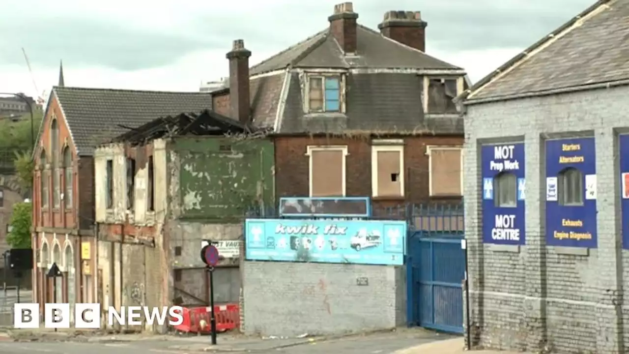 Sheffield: Spital Hill building at risk of collapse after fire