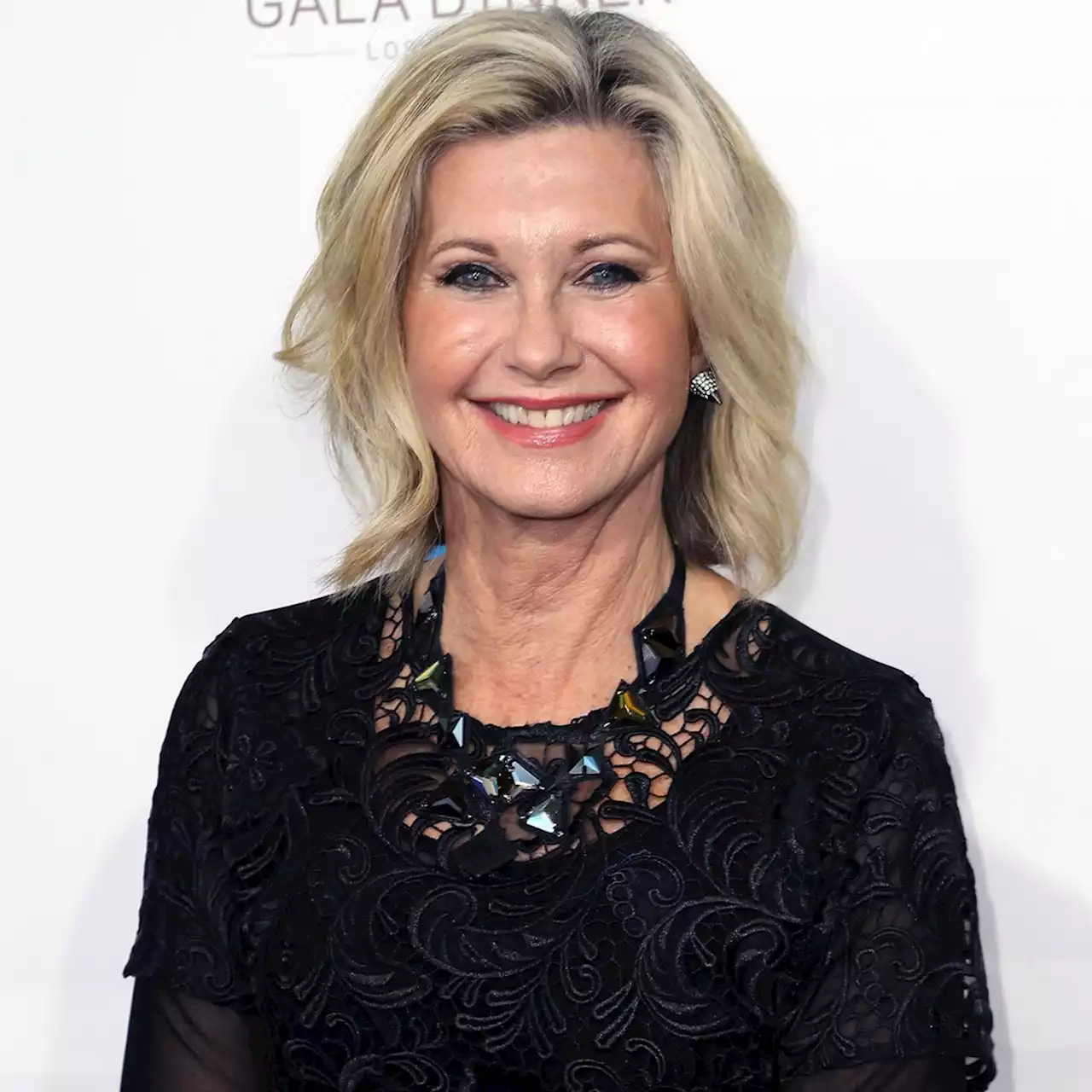 Olivia Newton-John Dead at 73 - E! Online