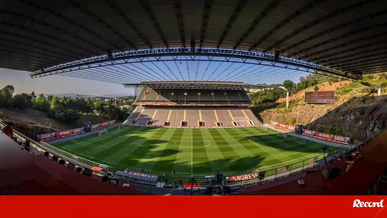 PSP detém homem por arremessar petardo que feriu oito adeptos no Sp. Braga-Sporting