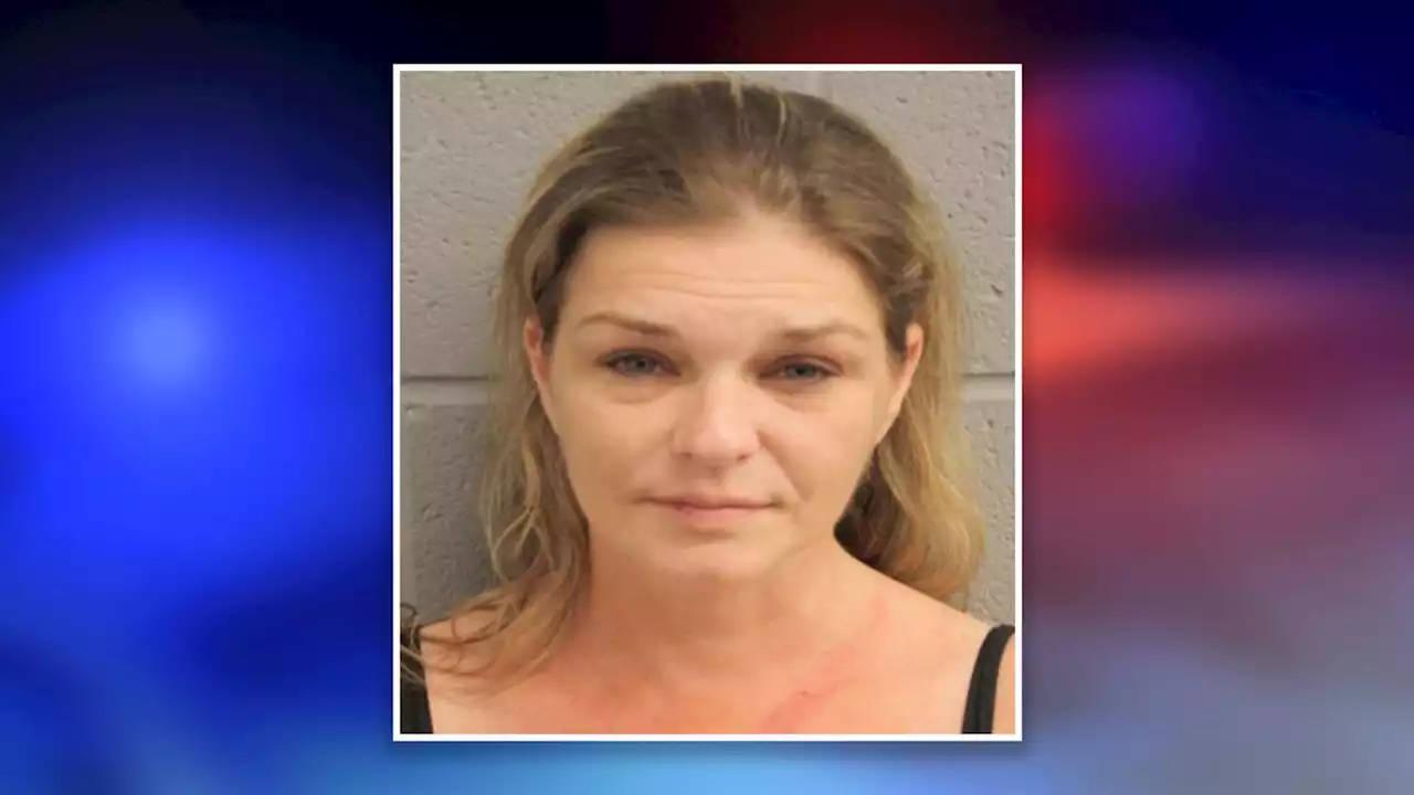 Mother charged with DWI after crashing into tree with daughter in Cypress area, Pct. 4 says