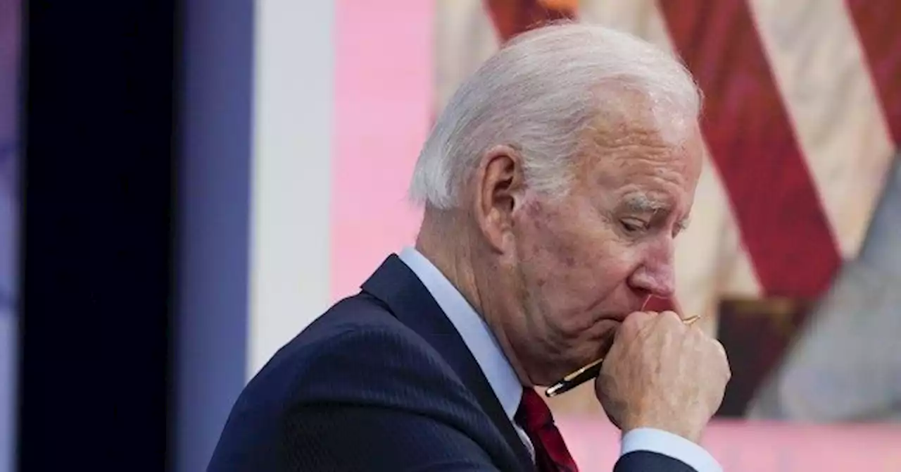 Poll: Americans 'Maintain Sour View' of Biden's Economy