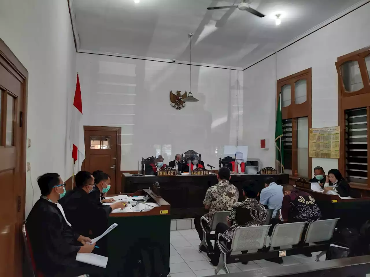 Lihat, Adik Ade Yasin Dicecar Jaksa Ihwal Dana Suap Auditor BPK Jabar