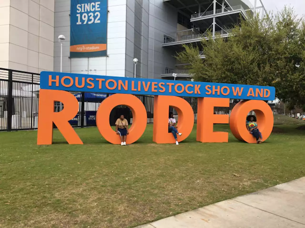 Get ready 2 RODEO: RodeoHouston season tickets go on sale Tuesday