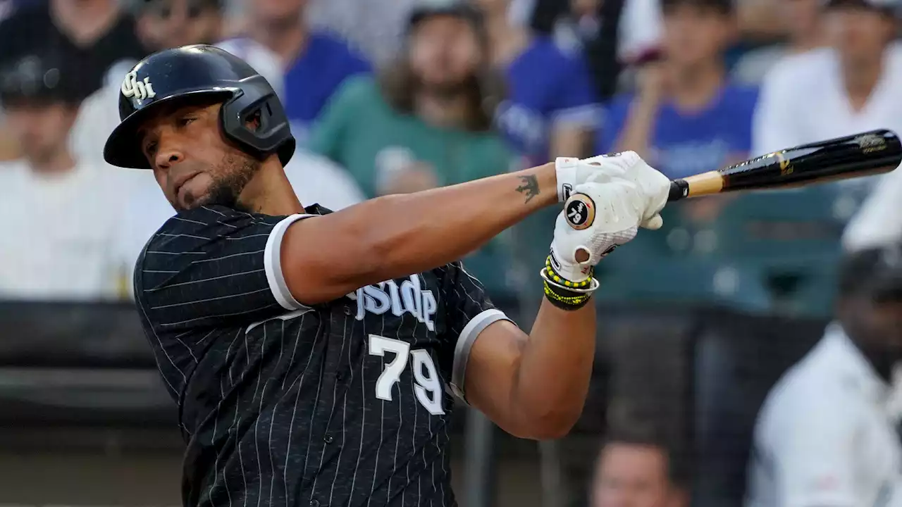 Editorial: Should the White Sox Re-Sign Slugger José Abreu?