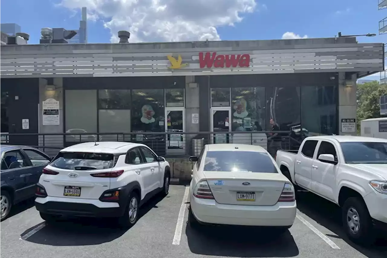 Another Center City Wawa ends 24-hour service