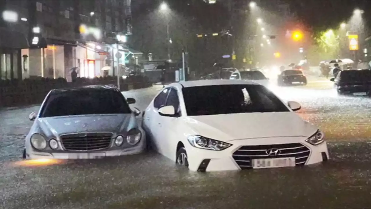 '물바다' 된 강남…차 버리고 '탈출'