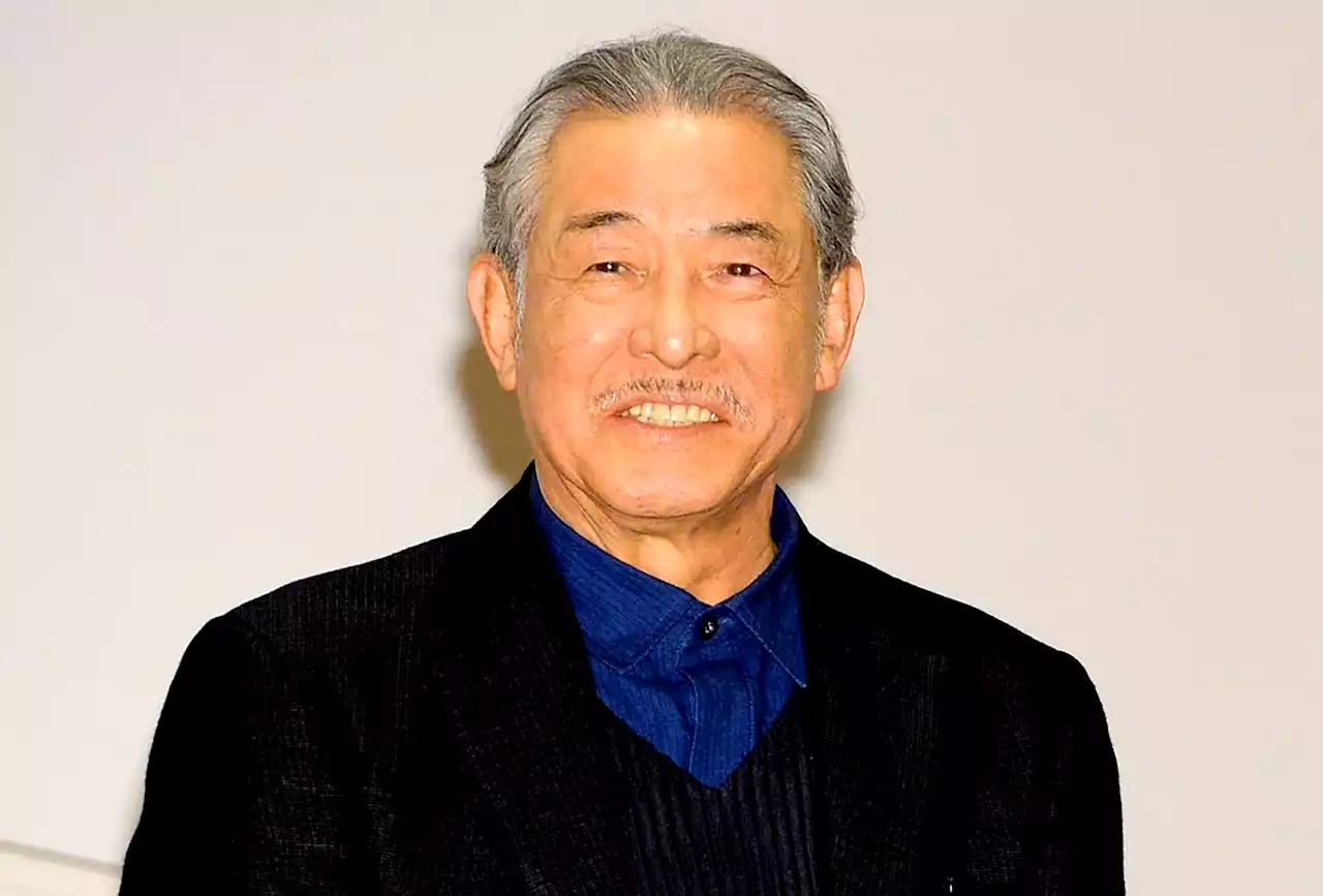 Legendary Japanese Designer Issey Miyake Dies at 84