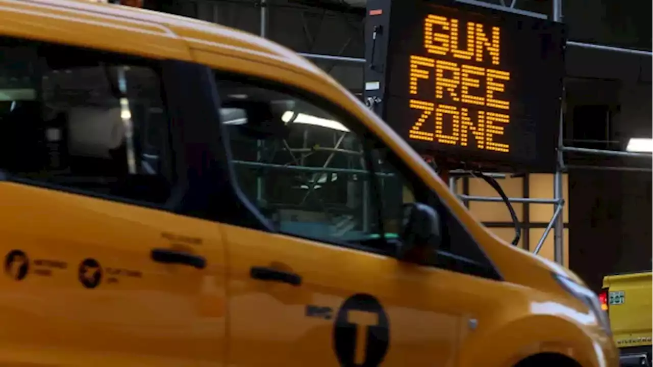 Times Square set to become 'gun-free zone' under law taking effect Thursday | CBC News