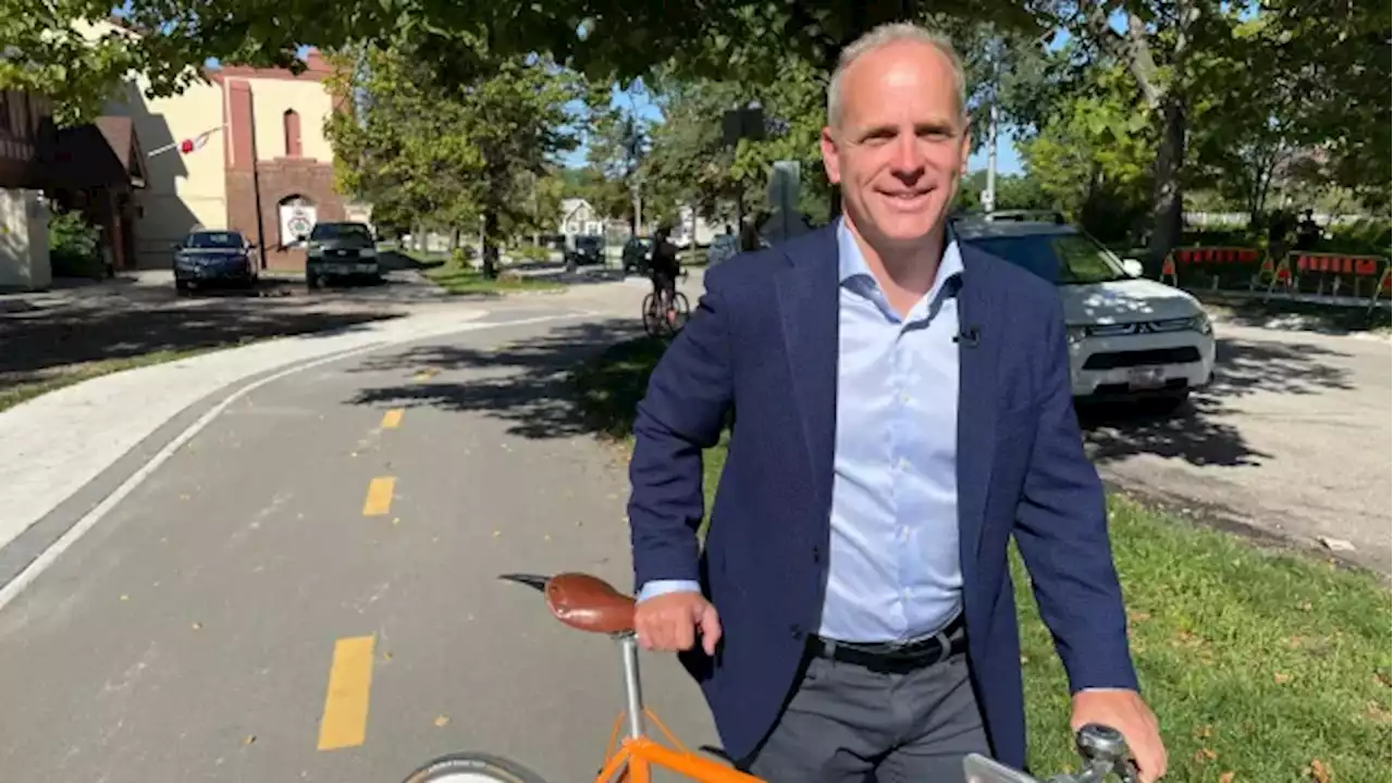 Winnipeg mayoral candidate gets bike stolen 85 minutes after promising to reduce bike theft | CBC News