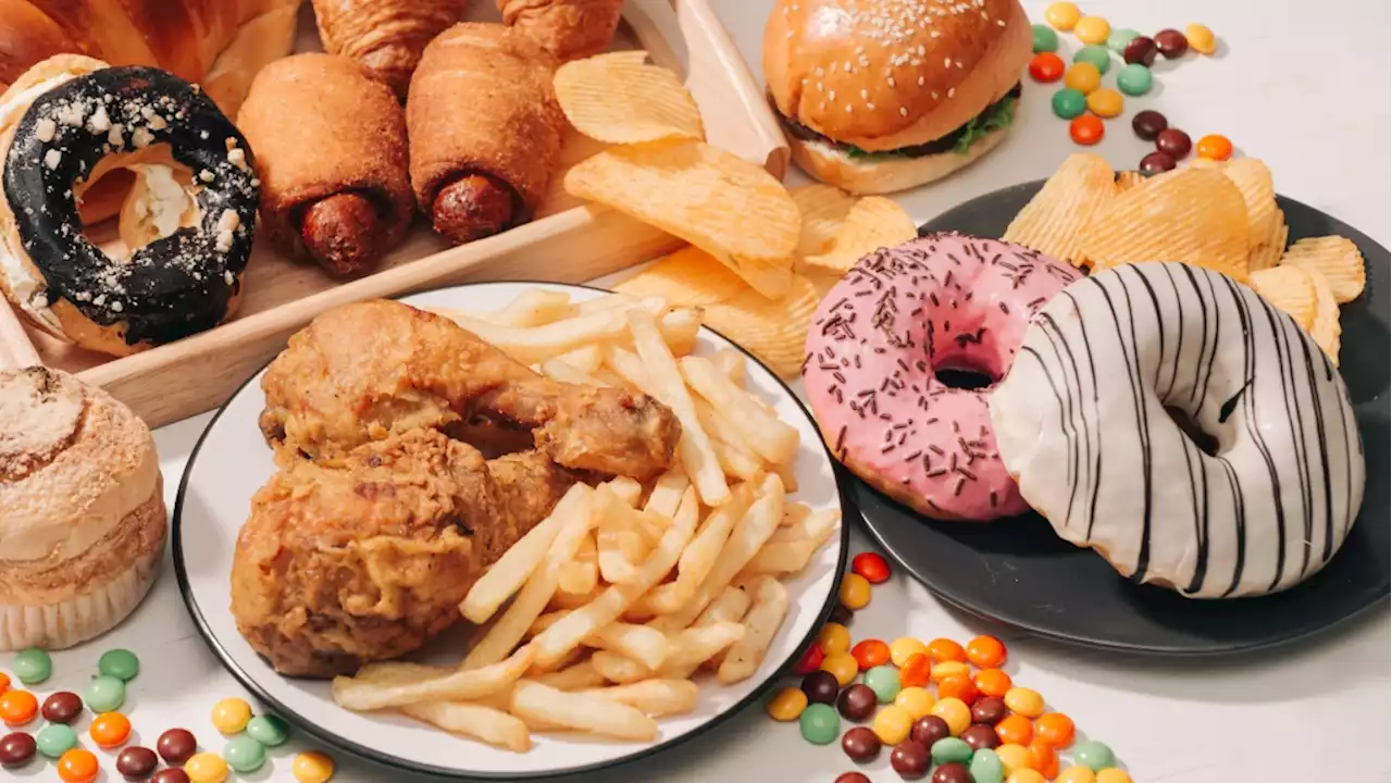 Ultraprocessed foods linked to cancer and early death, studies find