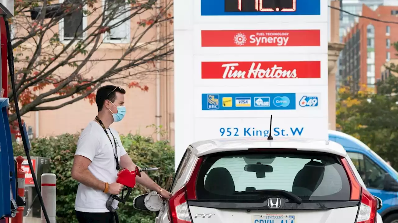 Southern Ontario gas prices set to take another drop before long weekend